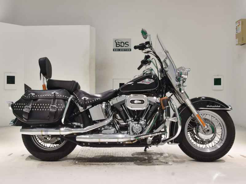 Harley-Davidson FLSTC1580 2012