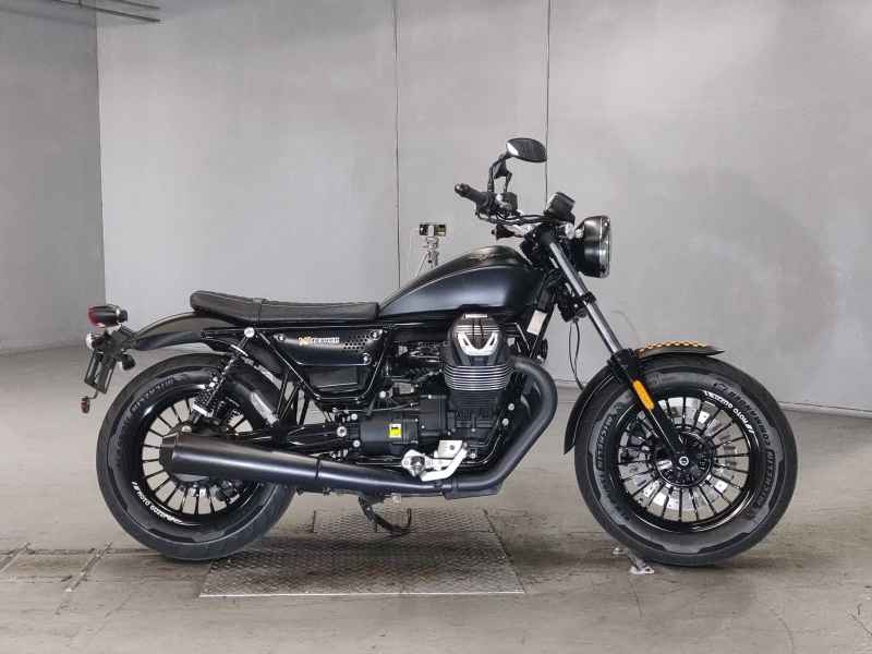 Moto Guzzi V9BO BAR 2016