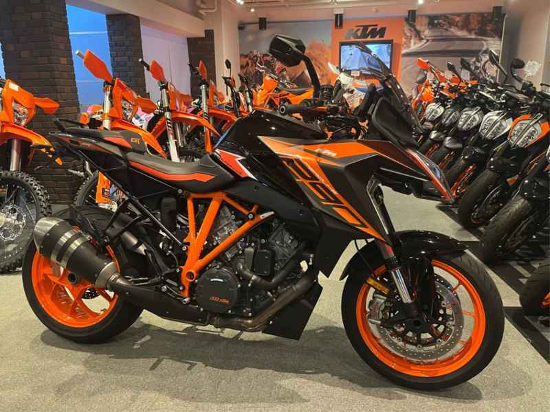 KTM 1290 Super Duke GT 2019