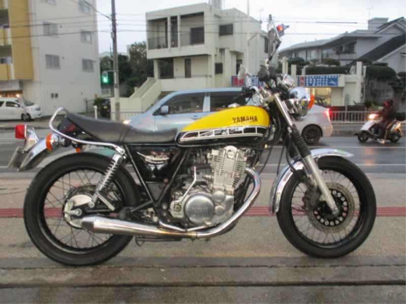 Yamaha SR400 2016