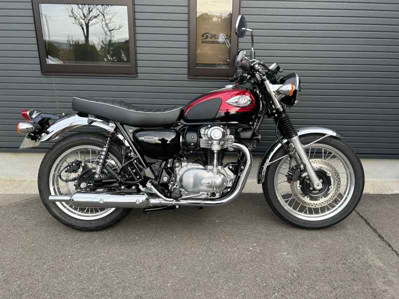 Kawasaki W800 2024