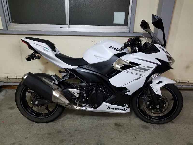 Kawasaki Ninja 400 ABS 2022