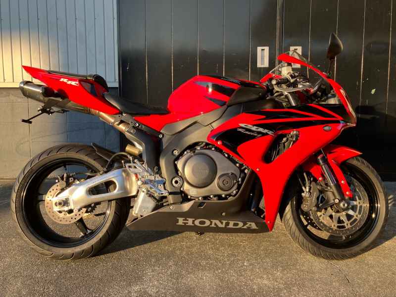 Honda CBR1000RR 2006