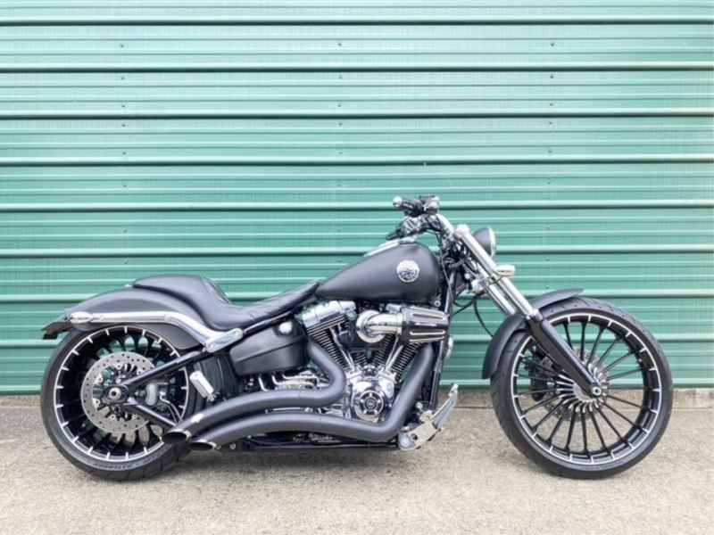 Harley-Davidson FXSB Breakout 2017