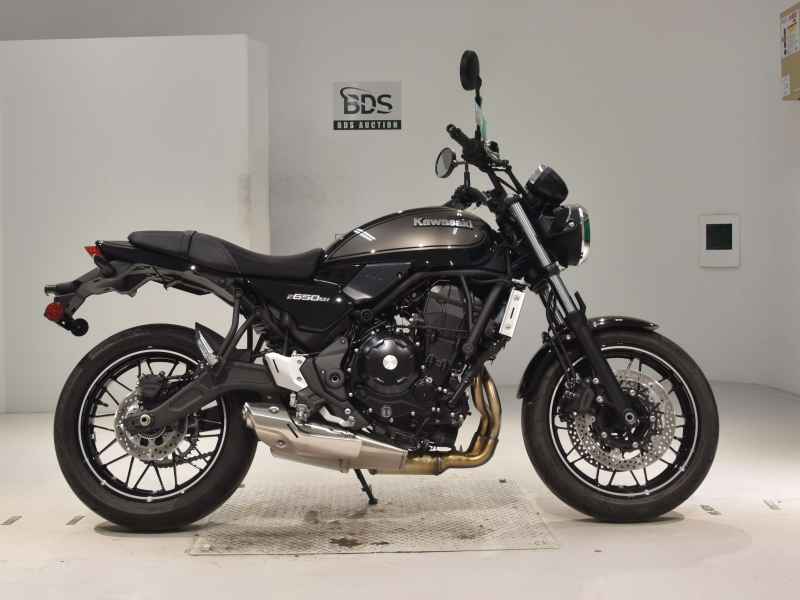 Kawasaki Z650RS 2024