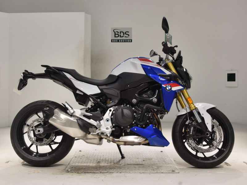 BMW F900R 2024