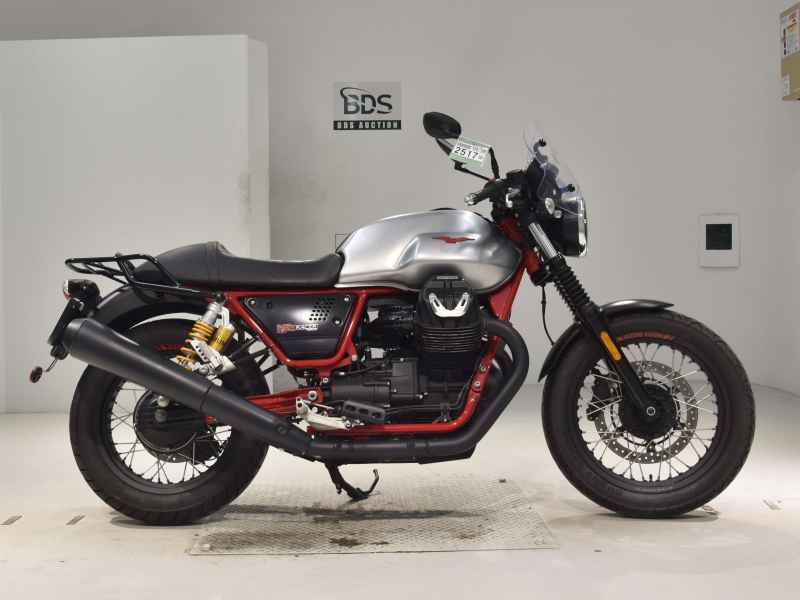 Moto Guzzi V7 III RACER 2017