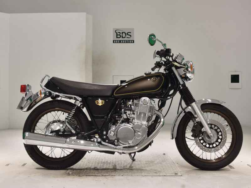 Yamaha SR400 2021