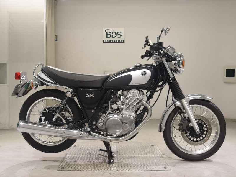 Yamaha SR400 2021