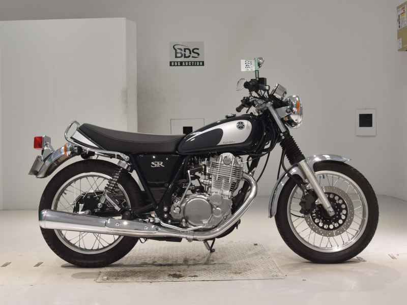 Yamaha SR400 2022