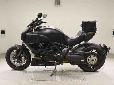 Ducati Diavel Dark 2013