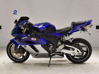 Honda CBR1000RR 2004