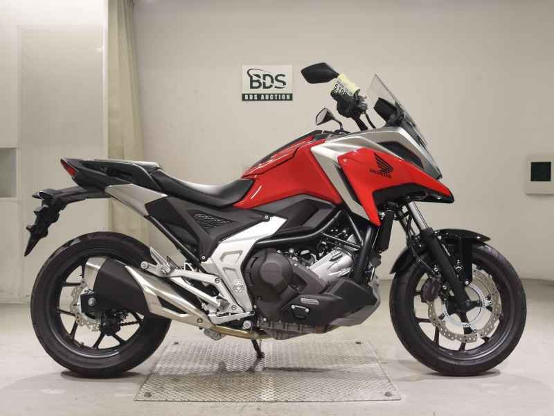 Honda NC750X DCT 2023