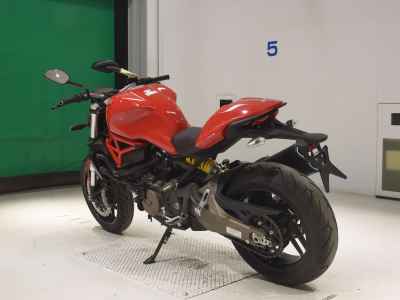 Ducati Monster 821 2015