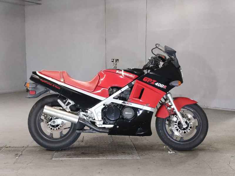 Kawasaki GPZ400R 1985