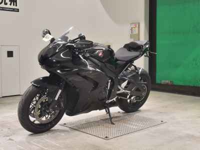 Honda CBR1000RR-R 2020