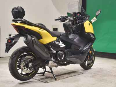 Yamaha TMAX 560 2022