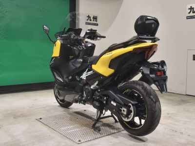 Yamaha TMAX 560 2022