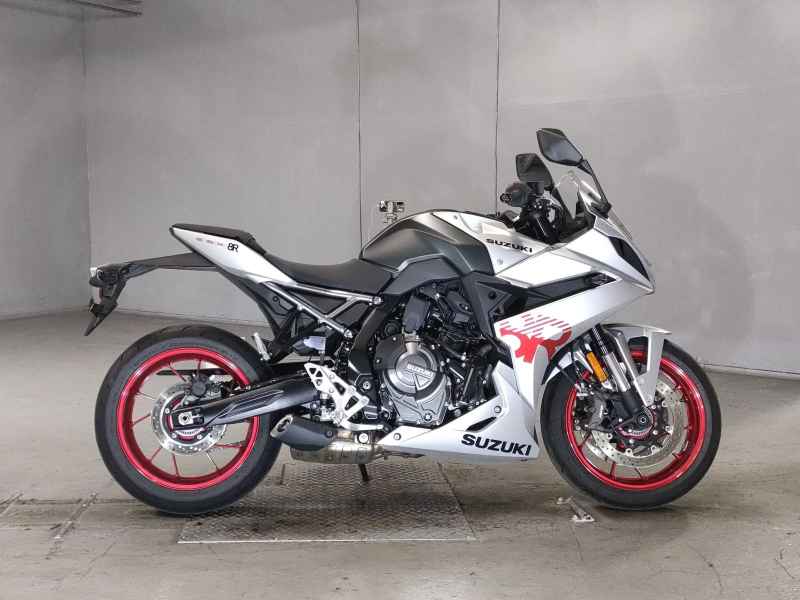 Suzuki GSX-8R 2024