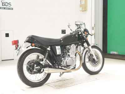 Yamaha SR400 2020