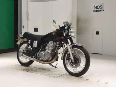 Yamaha SR400 2020