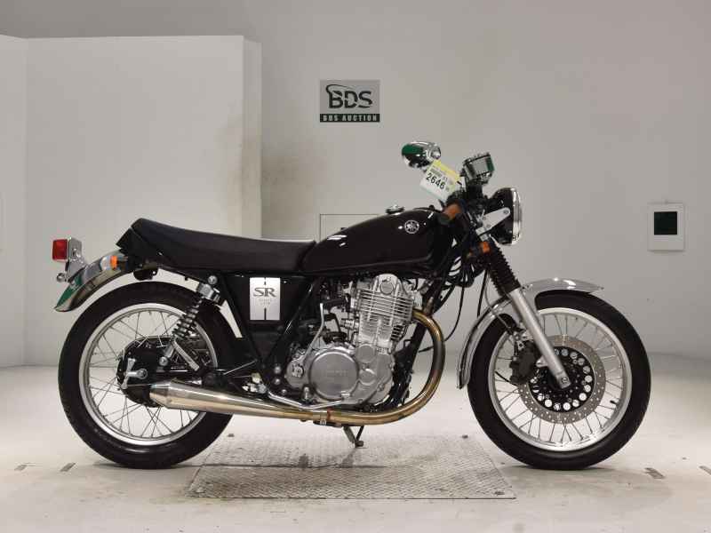 Yamaha SR400 2020