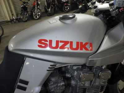 Suzuki GSX750S Katana 1982