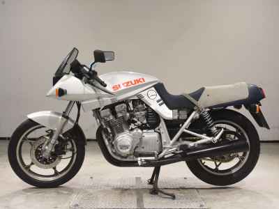 Suzuki GSX750S Katana 1982