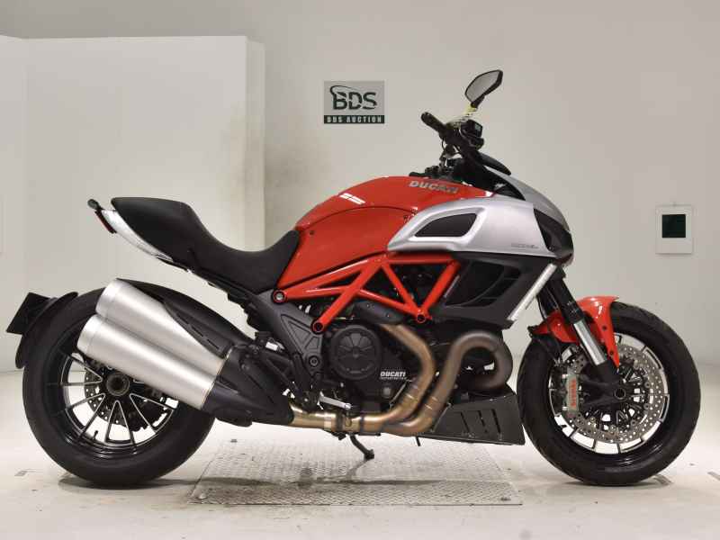 Ducati Diavel 2011