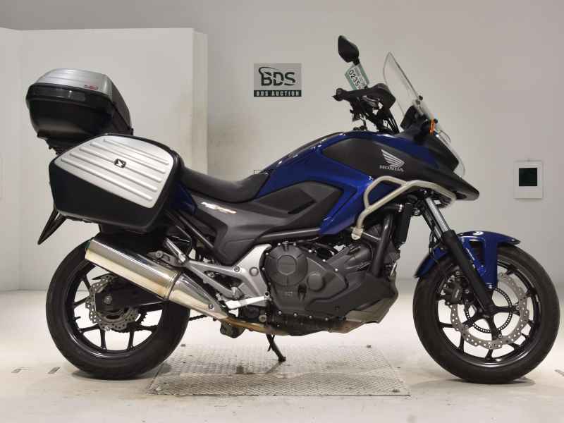 Honda NC750X 2016