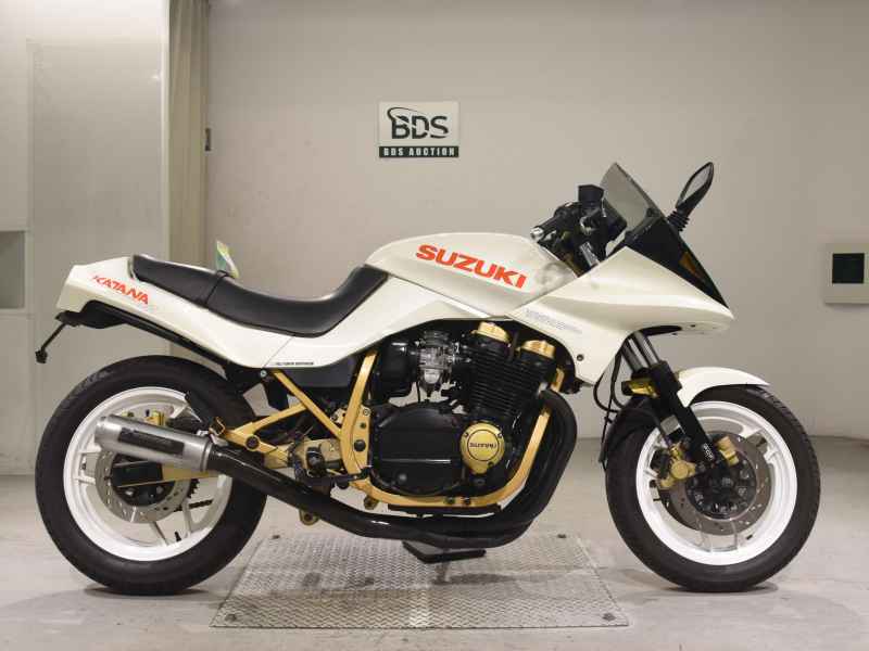 Suzuki GSX750S Katana 1984