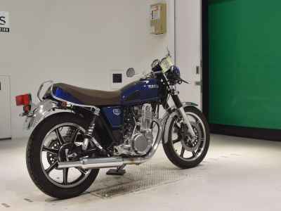 Yamaha SR400 2021