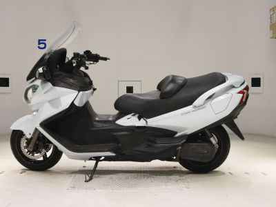 Suzuki Skywave 650LX 2013