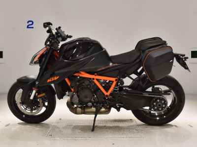 KTM 1290 Super Duke R 2021