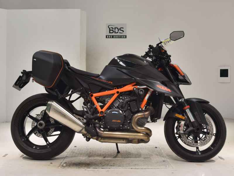 KTM 1290 Super Duke R 2021