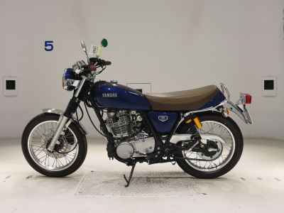 Yamaha SR400 2021