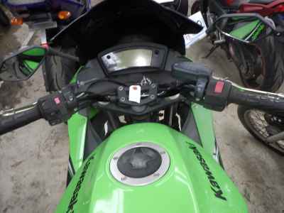 Kawasaki Ninja 400R 2011