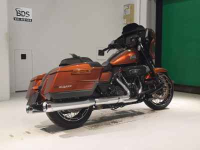 Harley-Davidson FLHXSE1980CVO 2023