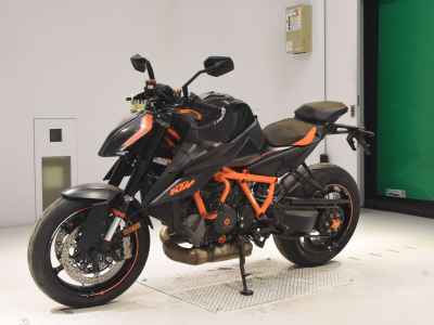 KTM 1290 Super Duke R 2020