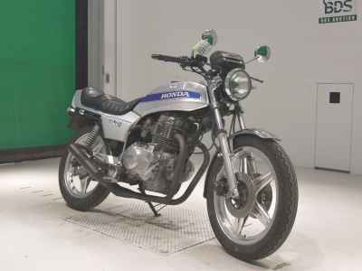 Honda CB400 2022