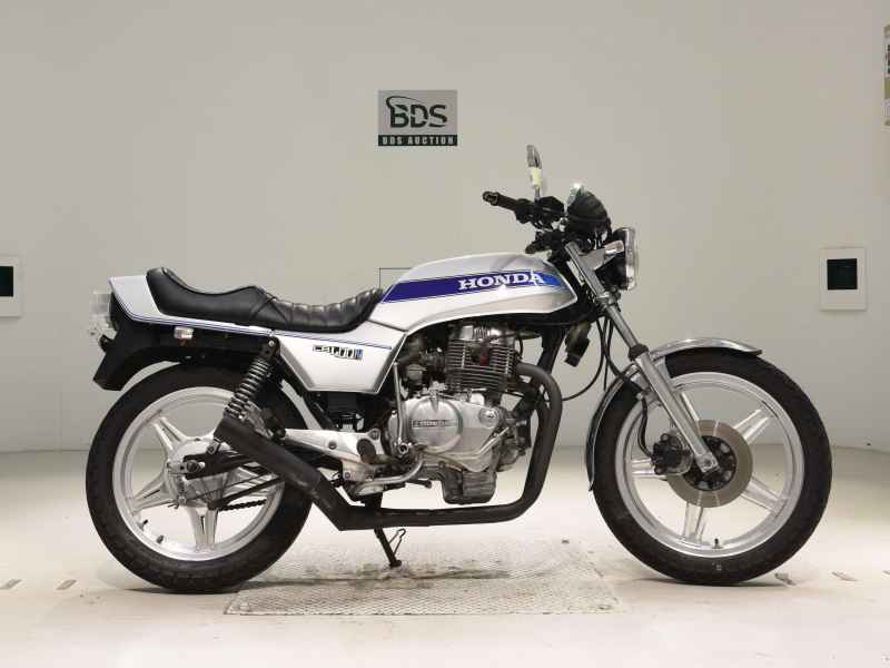 Honda CB400 2022