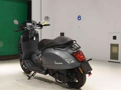 Vespa SEIJORUNI300 2023