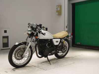 Yamaha SR400 2002