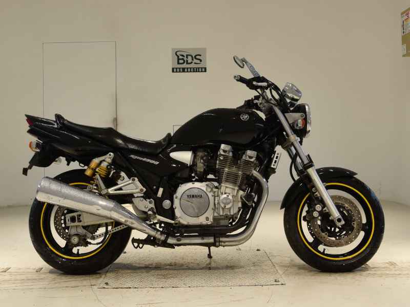 Yamaha XJR1300 2006