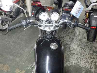 Yamaha SR400 2012