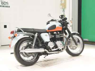 Triumph Bonneville T100 2008