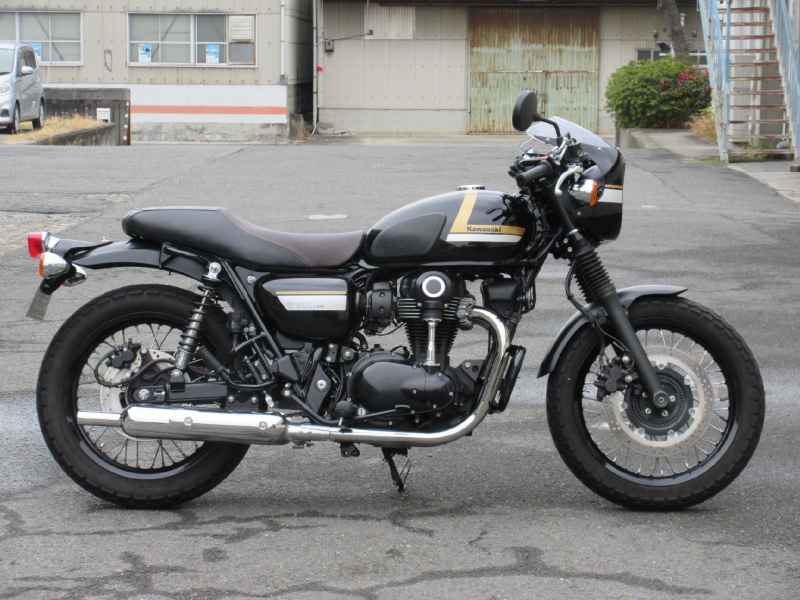 Kawasaki W800 CAFE 2022