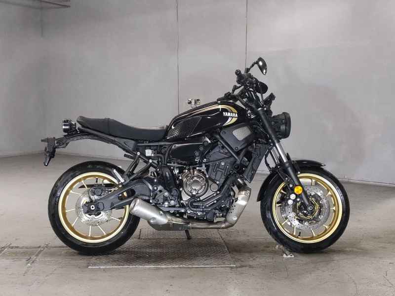 Yamaha XSR700 2022