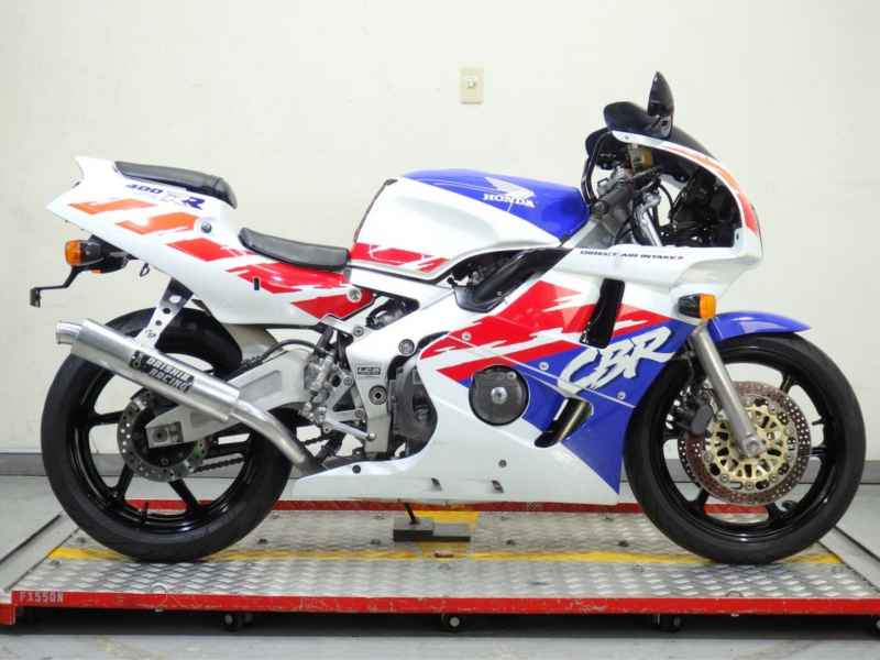 Honda CBR400RR 1994