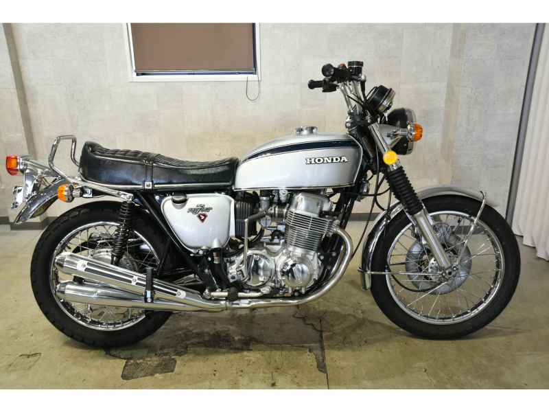 Honda CB750 2023